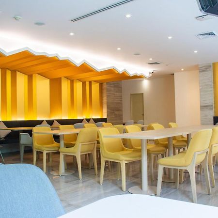 Tango Vibrant Living Hotel - Sha Extra Plus Banguecoque Exterior foto